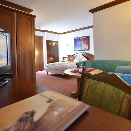 Hotel Residenz Hochland Seefeld in Tirol Room photo