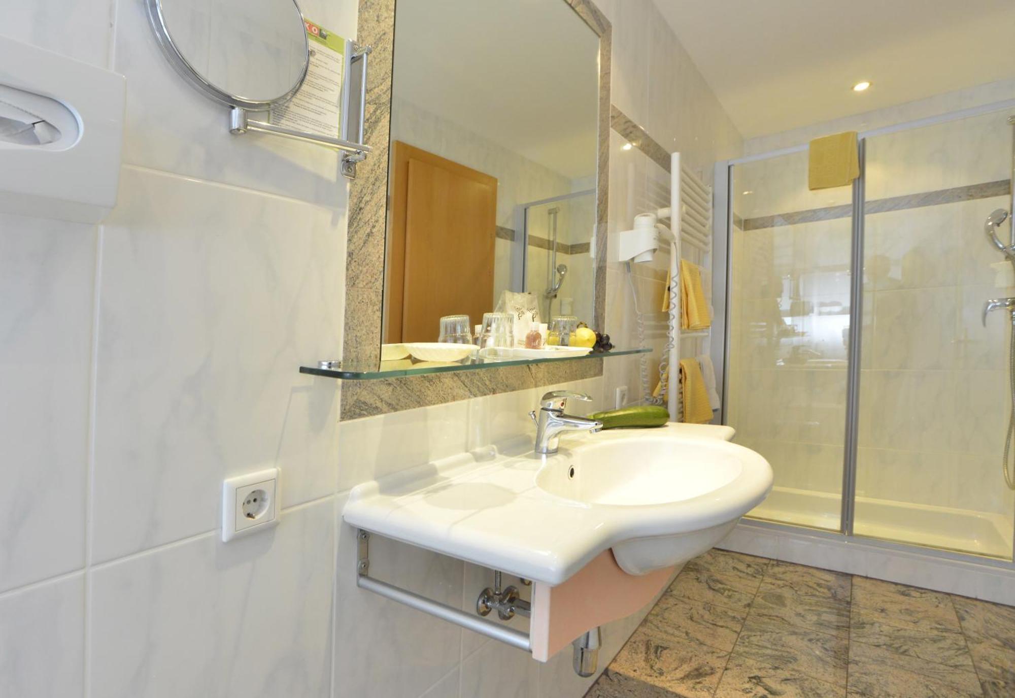 Hotel Residenz Hochland Seefeld in Tirol Room photo