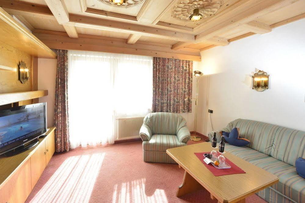 Hotel Residenz Hochland Seefeld in Tirol Exterior photo